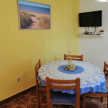 Apartment 3