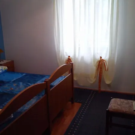 Apartment 3 *